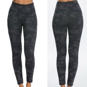 Spanx Seamless Full Length High Waisted Leggings Camo Black Gray Size L Large